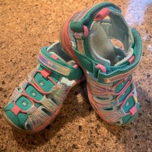 Cat and Jack toddler girl’s turquoise sandals, 8